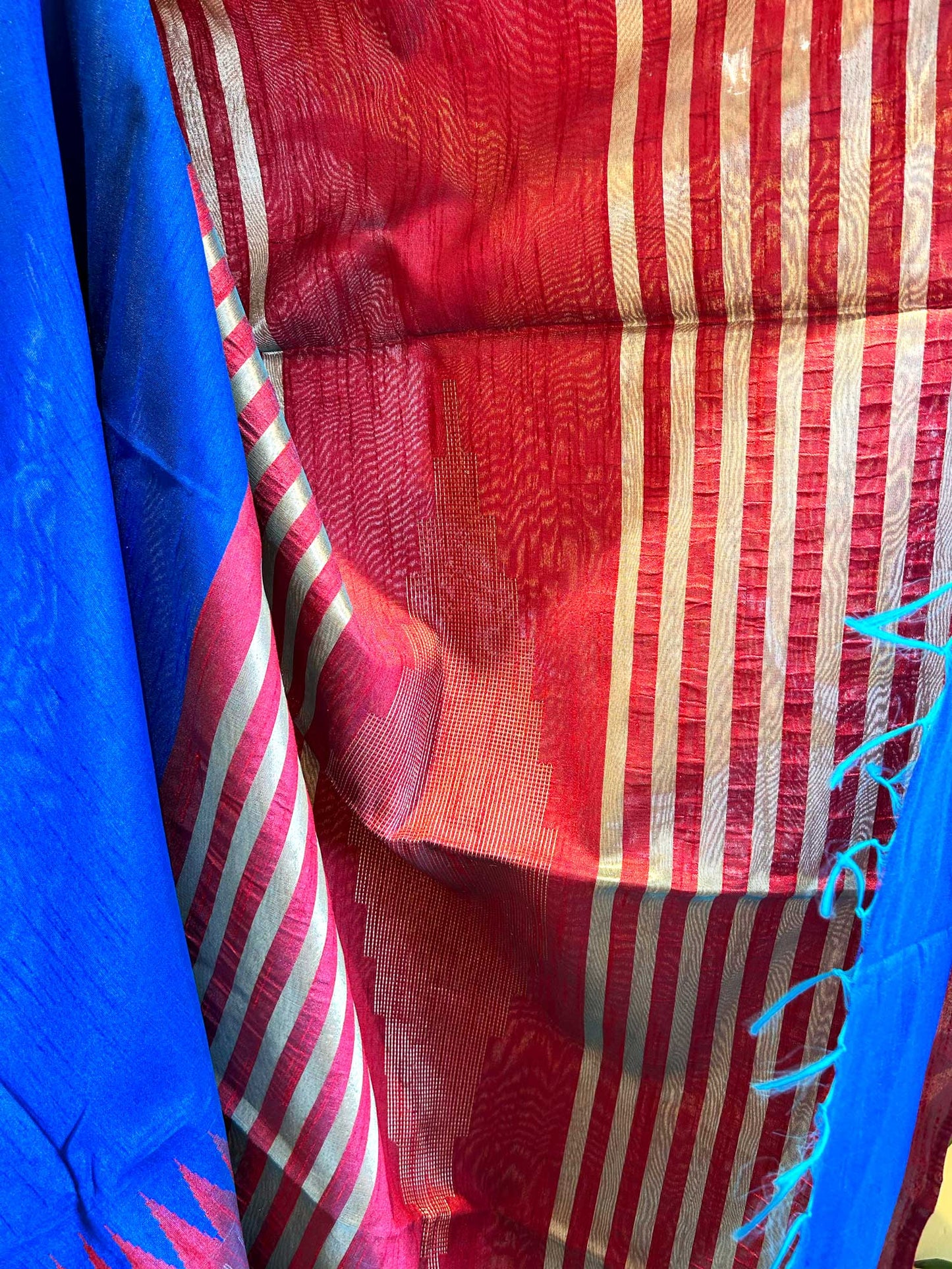 Royal Blue Temple Saree with Contrast Maroon Pallu - Raw Silk
