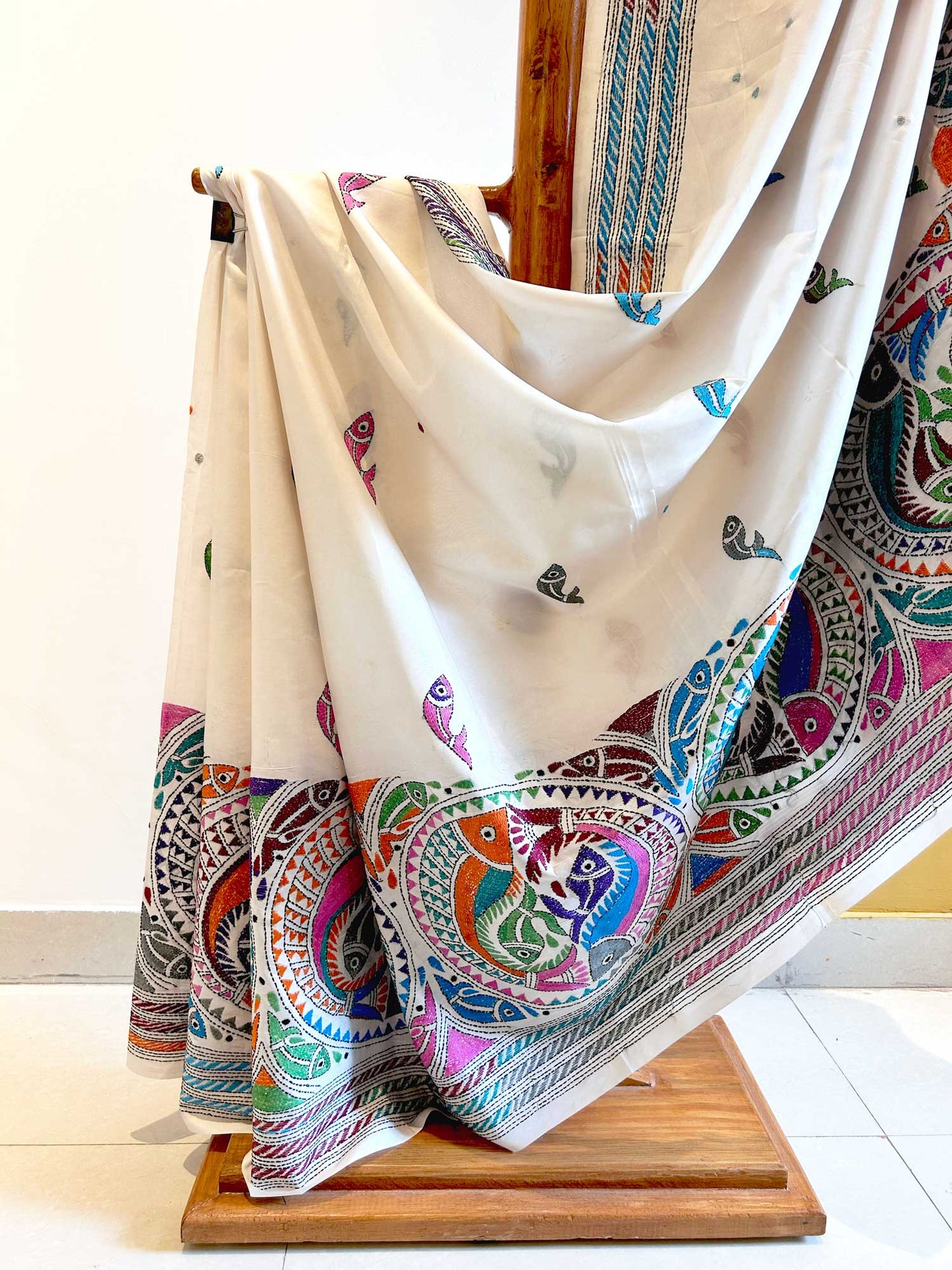 Colorful Fish Hand-Stitched Kantha White Saree - Bangalorean Silk