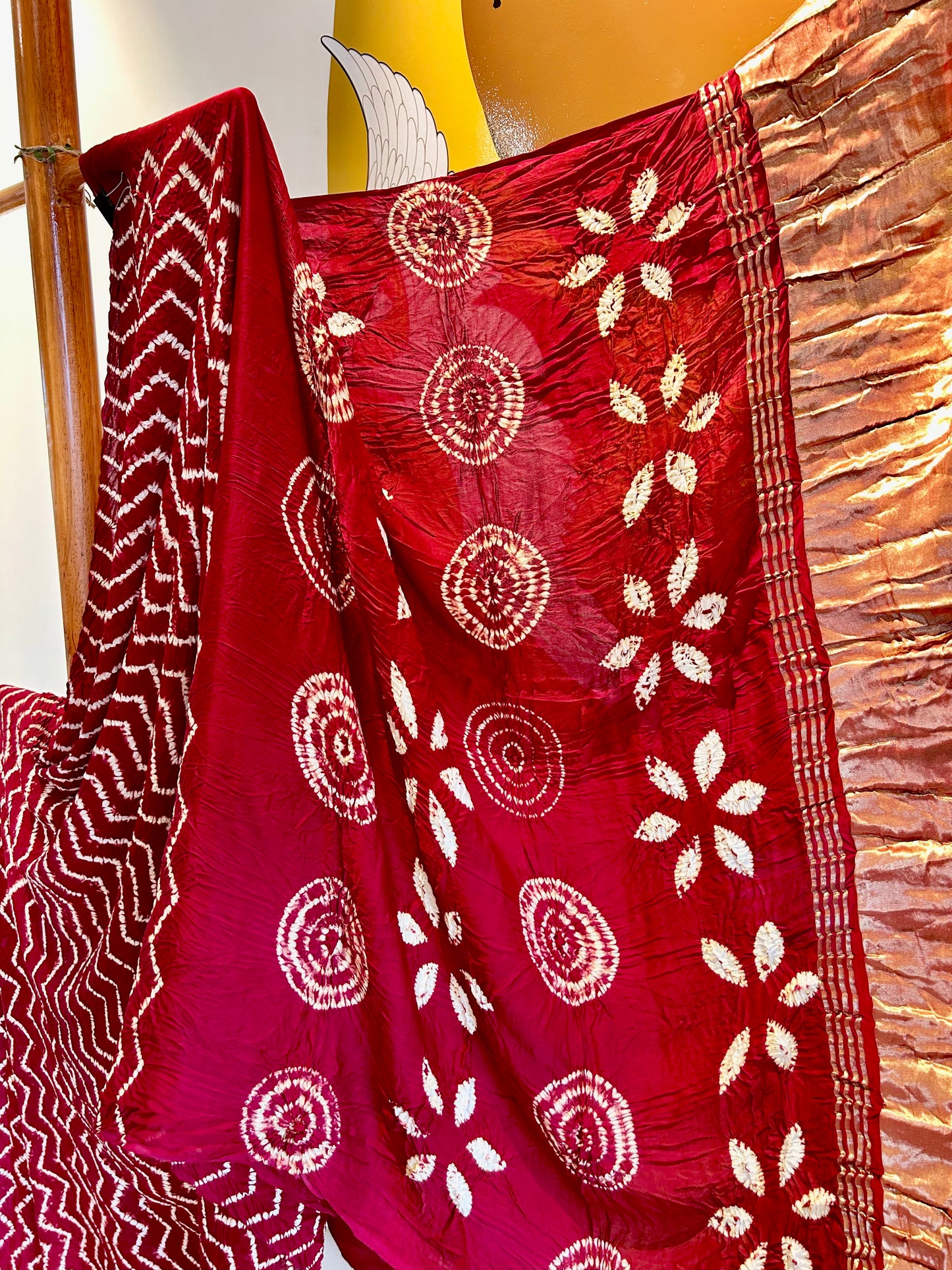 Leheriya Shibori with Zari Patta