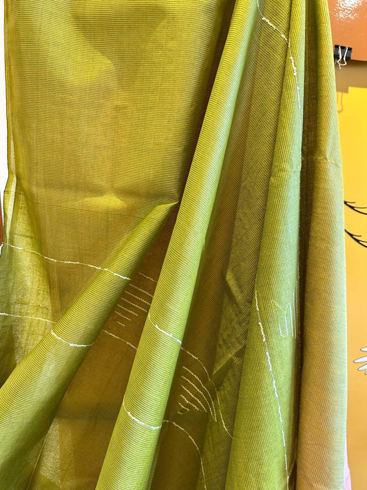 Parrot Green Saree with Threadwork and Contrast Baby Pink Pallu - Silk Cotton