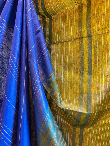 Bright Blue Saree with Threadwork and Contrast Bottle Green Pallu - Silk Cotton