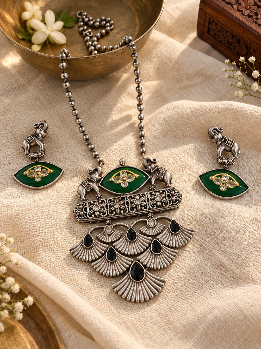 Aaranya - Green Enamel Statement Necklace Set
